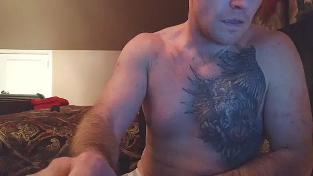 Chatroom XXX en direct de DILFiGuess1