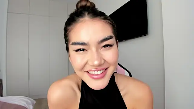 Shineel's Live XXX Chat