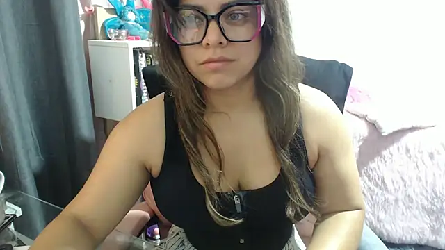 XXX chat uživo modela KatteAngelLat