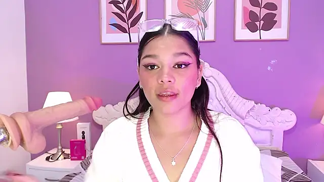 HatsaJones Adlı Modelin Canlı XXX Sohbeti