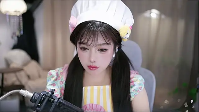 Cecily: онлайн-секс-чат