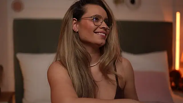 BrandyWhiteのライブXXXチャット