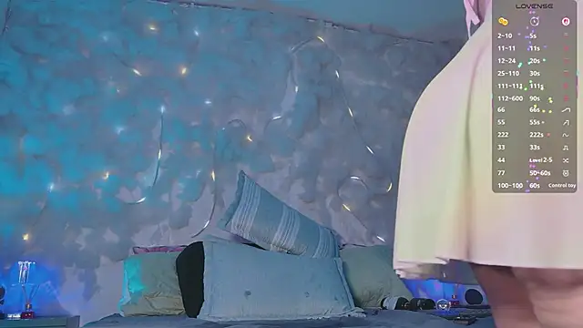 emmajohnss লাইভ XXX চ্যাট