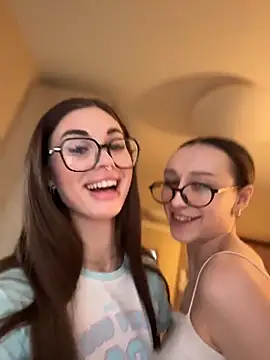 XXX chat uživo modela Charming_Ritta