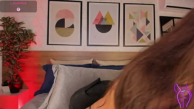 MiaKay1's Live XXX Chat