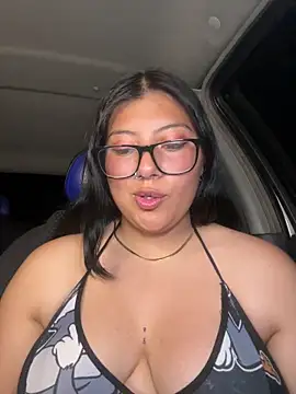 Lismar_fire Show in webcam