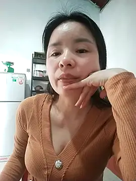 Chat XXX en directo de Ivy_Trix2