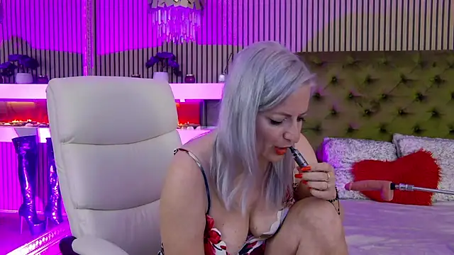 LadyTouch Chat XXX in diretta