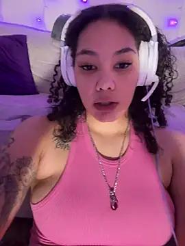 tastylolaaaのウェブカメラショー