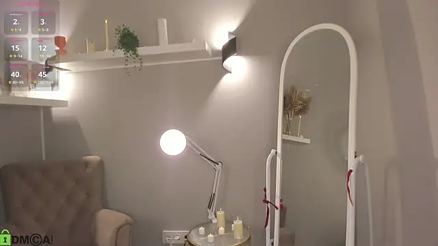 Chat +18 de moon_sanny ao vivo