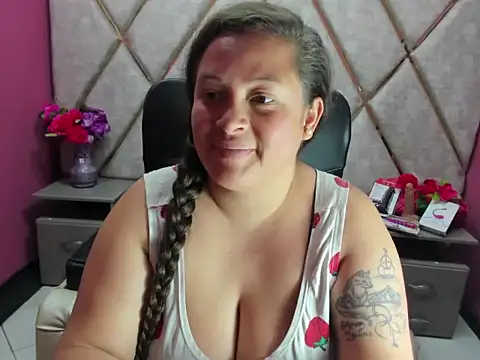 Chat XXX en directo de Sarah_Boobs_