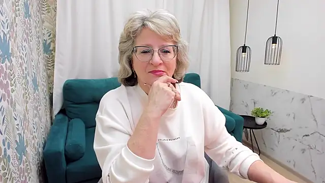 دردشة EvelynJoyful الجنسية المباشرة