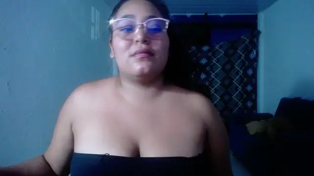 sirena_15 Chat XXX in diretta