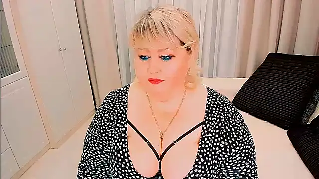 Živý XXX chat BIGTITSBBW