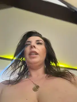 Almmaxxxx webkamerás műsora