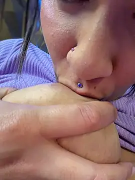 Isabella-Teen Live XXX-chat