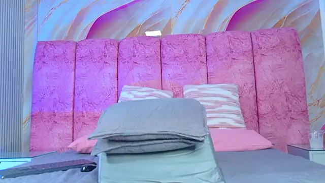 emmacurvy's Live XXX Chat