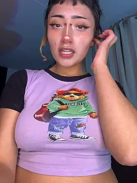 baby_akuma Chat XXX in diretta