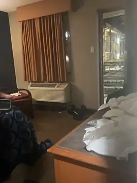 Chatroom XXX en direct de Stressreliever82