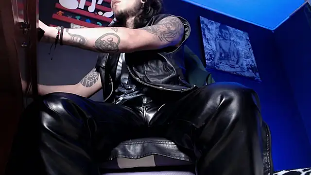 Dicaprioo_: απευθείας συνομιλία ΧΧΧ