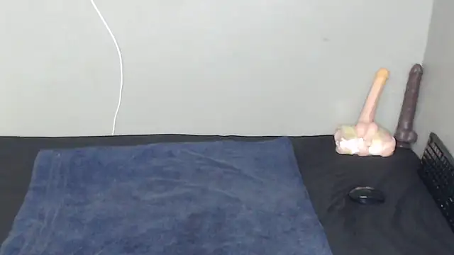 Chat +18 de TrishahXo ao vivo