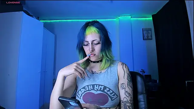 Chat +18 de kattx_ ao vivo