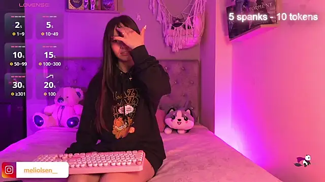 Chat +18 de Alisha_Olsen_ ao vivo