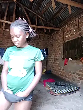 Show modela holygrail001 na web-kameri