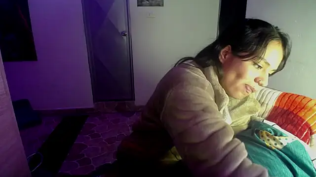 Samara_Homescapes Adlı Modelin Canlı XXX Sohbeti