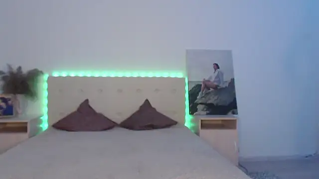 RoxannePure লাইভ XXX চ্যাট