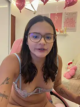 Rayssadss Chat XXX in diretta