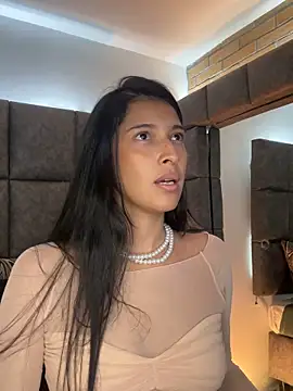 BrigitteVons' Live XXX Chat