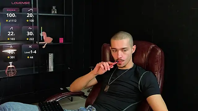 Chatroom XXX en direct de KaydenDrew