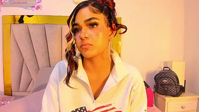 vahiolet_fuentes élő XXX-chatje