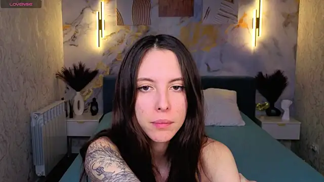 elise_robbie Chat XXX live