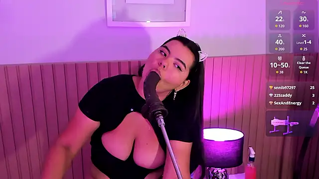 Chatroom XXX en direct de klhoe_boobs