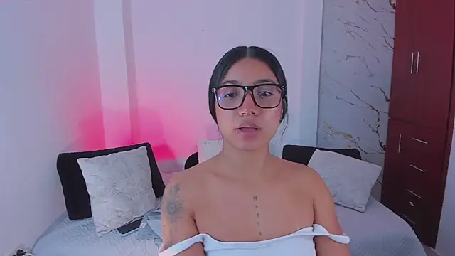 Chat XXX ao vivo de martina_roldam