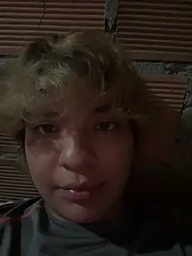 adam_angelssss: απευθείας συνομιλία ΧΧΧ