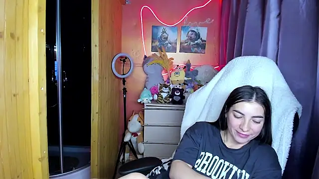 Fiery_Brunette_ – Naživo XXX chat