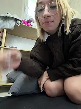 Giuliana_baby: απευθείας συνομιλία ΧΧΧ