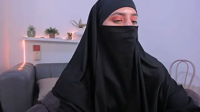 salma_arabicc: απευθείας συνομιλία ΧΧΧ