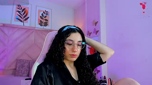 DemiJones_: απευθείας συνομιλία ΧΧΧ