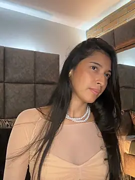 BrigitteVons: онлайн-секс-чат