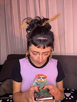 baby_akuma Chat XXX in diretta