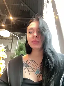 AlishaOfThorns 即時 XXX 聊天