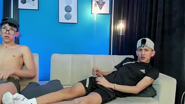 Marcus_and_Tony élő XXX-chatje