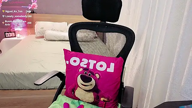 Živý XXX chat JENNIE-16