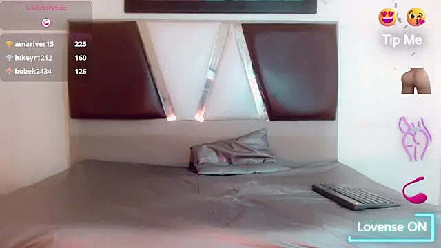 stiffy_lopez 现场XXX聊天