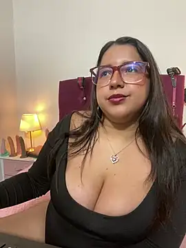 shara_ লাইভ XXX চ্যাট