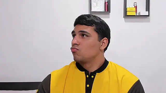 noah_belami Adlı Modelin Canlı XXX Sohbeti